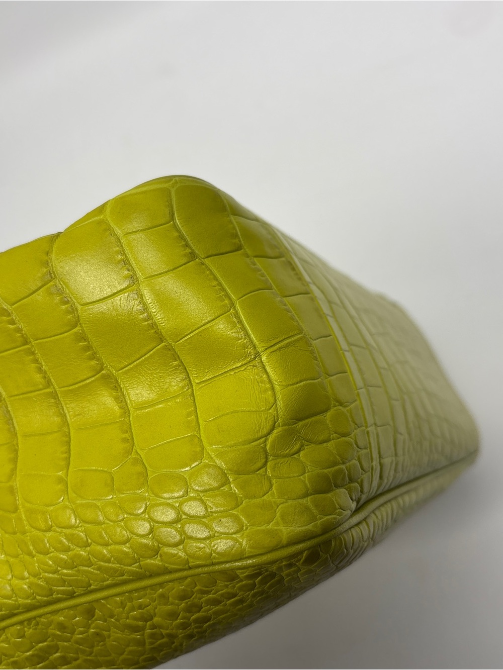 Longchamp Green Croc Embossed Roseau Bag - Picture 8 of 13